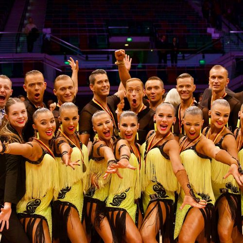 12.11.2022 Deutsche Meisterschaft der Formationen Standard & Latein