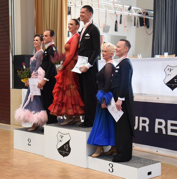 Gemeinsame Landesmeisterschaften der Masters III S Standard in Elmshorn
