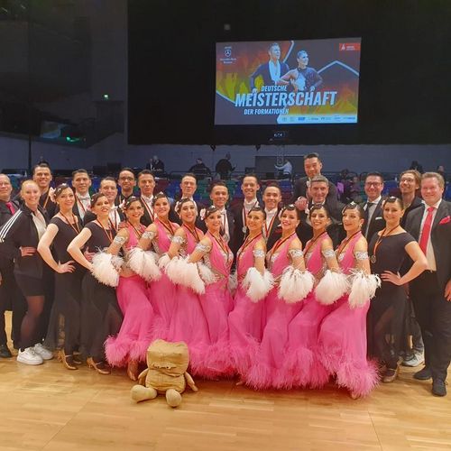 12.11.2022 Deutsche Meisterschaft der Formationen Standard & Latein