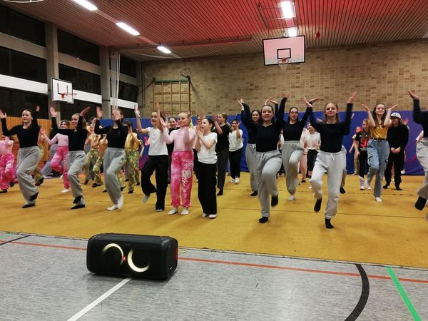 Zweites Prädikat „Tanzsportbetonte Schule“ übergeben