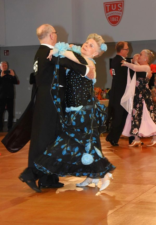 1.3.2026 GLM Sen IV A Std in Barsinghausen - Paarporträts und Vorrunde