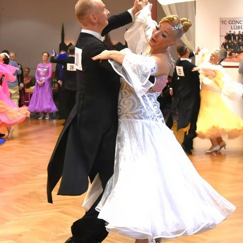 21.2.2025 GLM Masters IV S Standard in Lübeck - Paarvorstellung und Zwischenrunde