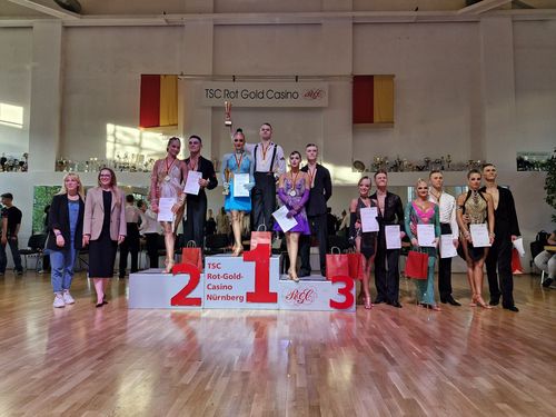 Wladislaw Riedinger und Angelina Gensrich auf Anhieb im Finale